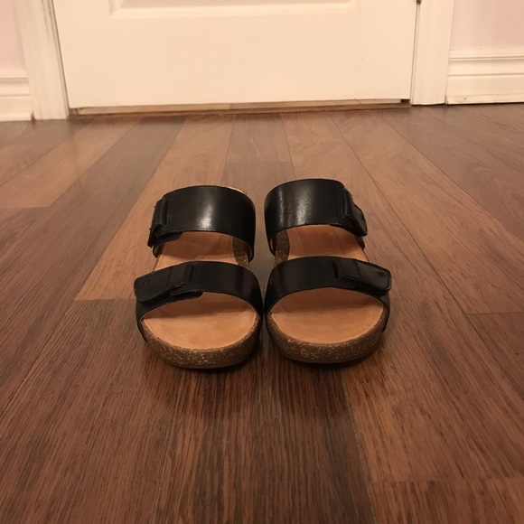 Brand new Clarks sandals - Picture 5 of 10